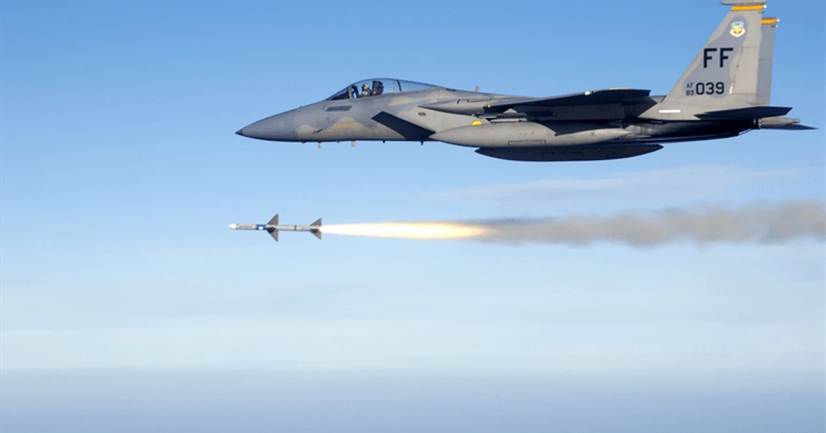 Ілюстративне фото американського винищувача F-15
