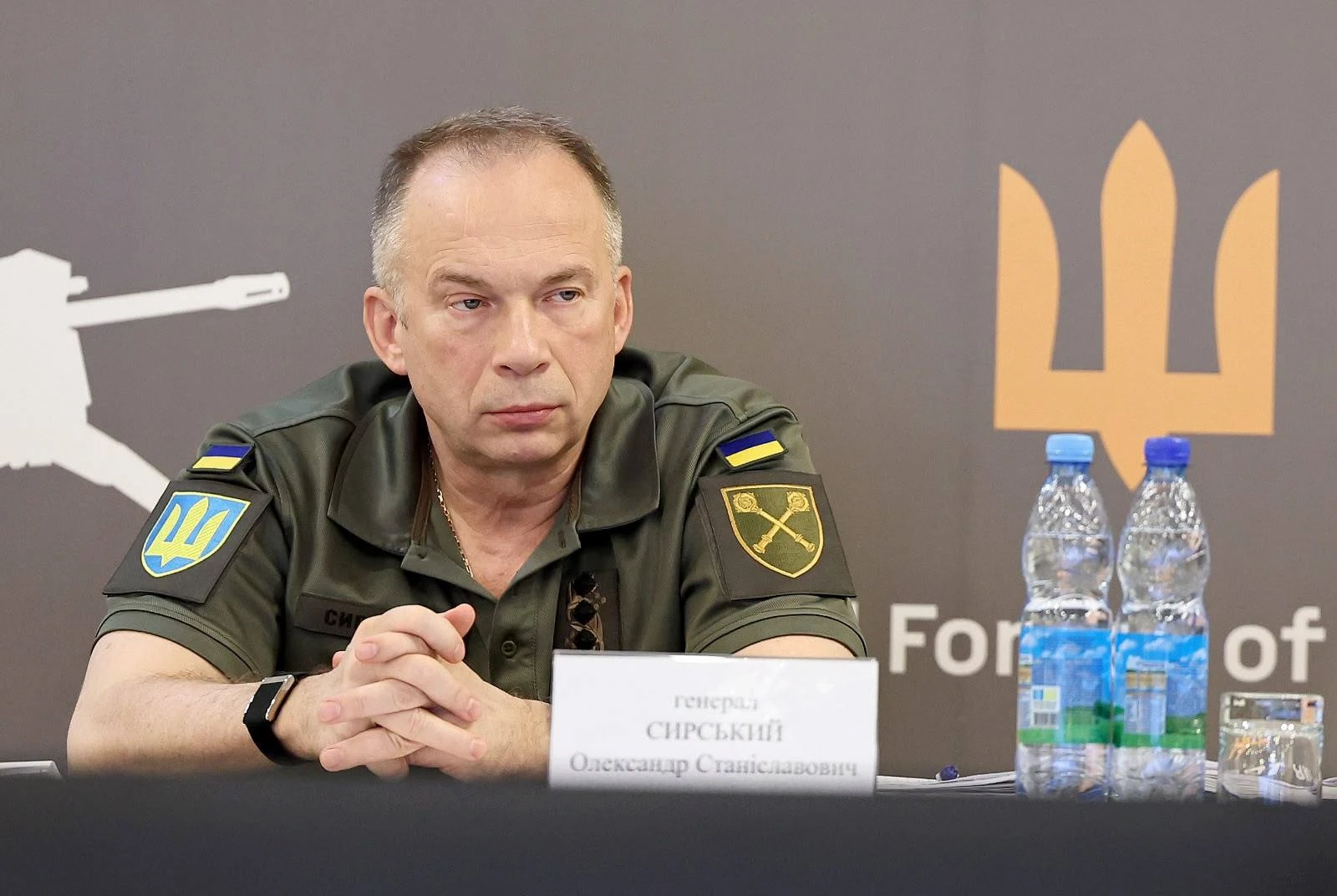 Сирський у BBC: від інтерв’ю до нових керівників ЗСУ — послідовність подій